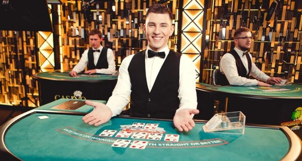Quy tắc đánh bài Poker Omaha tại nhà cái SV88